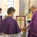 Tarnów-Krzyż. Błogosławieństwo obrazu Chrystusa Ukrzyżowanego