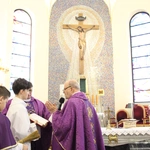 Tarnów-Krzyż. Błogosławieństwo obrazu Chrystusa Ukrzyżowanego