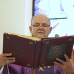 Tarnów-Krzyż. Błogosławieństwo obrazu Chrystusa Ukrzyżowanego