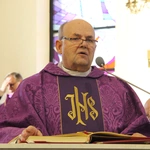 Tarnów-Krzyż. Błogosławieństwo obrazu Chrystusa Ukrzyżowanego