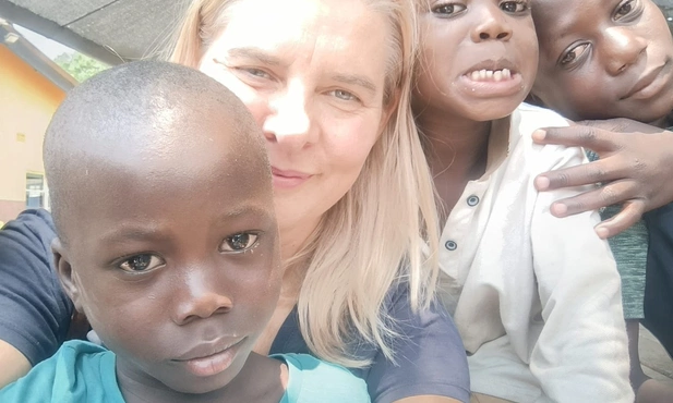 O bliskość chodzi i więzi! Dlatego Inese wraca do Zambii