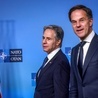 Sekretarz generalny NATO Mark Rutte (po prawej) i sekretarz stanu USA, Antony Blinken