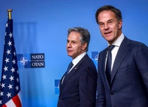 Sekretarz generalny NATO Mark Rutte (po prawej) i sekretarz stanu USA, Antony Blinken