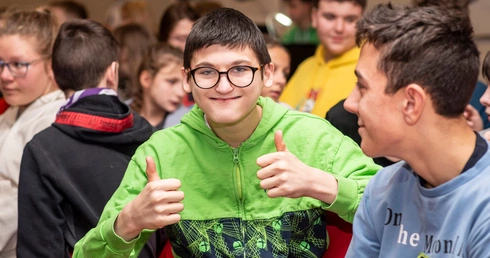 "Opowieść wigilijna", "Skrzypi wóz" i... przytulanie