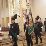 Poczty sztandarowe na barbórce w Sośnicy