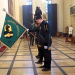 Poczty sztandarowe na barbórce w Sośnicy
