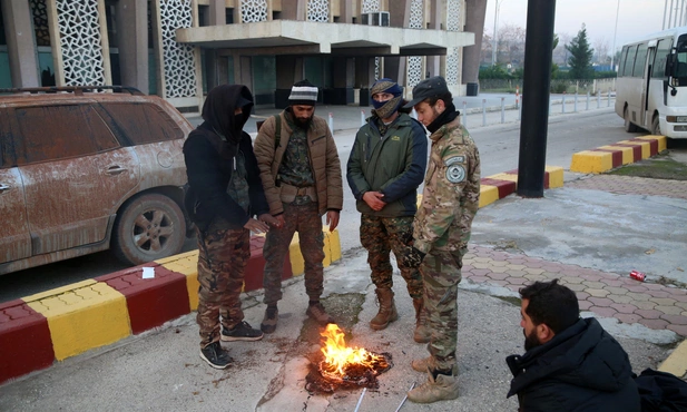 Rebelianci na lotnisku w Aleppo
