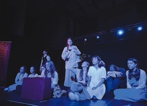 	Lubelski teatr Kropka Po Prostu przedstawił nowatorskie spojrzenie na historię błogosławionej rodziny Ulmów.