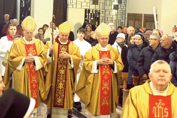 Msza dziękczynna za 40 lat istnienia parafii Świętej Rodziny w Lublinie.
