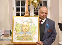 Rysownik został zaproszony do współpracy przy ciekawym projekcie wydawniczym.