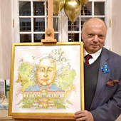 Rysownik został zaproszony do współpracy przy ciekawym projekcie wydawniczym.