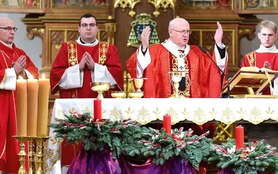 Eucharystii w konkatedrze  św. Jakuba w Olsztynie przewodniczył abp Józef Górzyński.