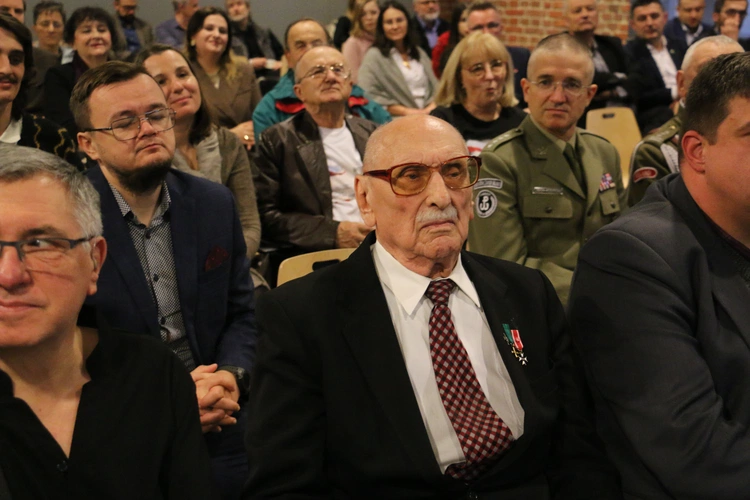 Wystawa w Muzeum AK o rzeczpospolitych partyzanckich