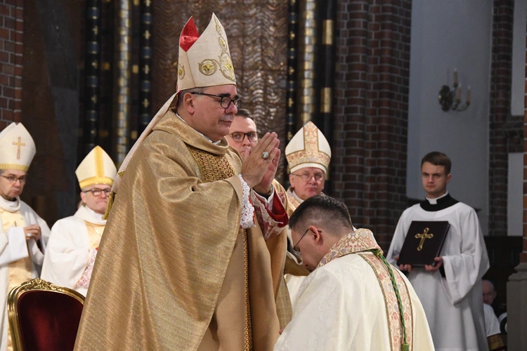 Święcenia biskupa Sztajerwalda