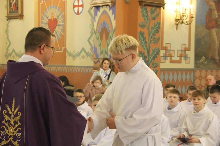 Błogosławieństwo nowych lektorów w Biegonicach