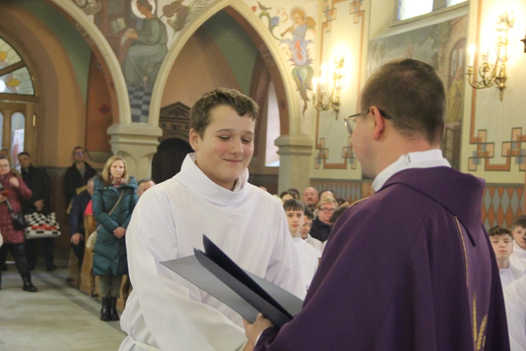 Błogosławieństwo nowych lektorów w Biegonicach