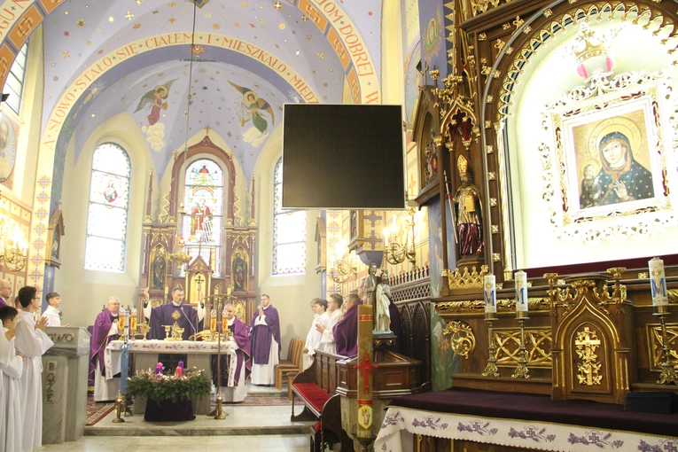 Błogosławieństwo nowych lektorów w Biegonicach