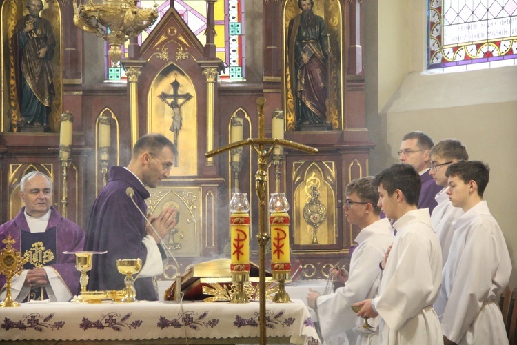 Błogosławieństwo nowych lektorów w Biegonicach