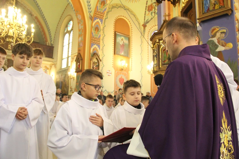 Błogosławieństwo nowych lektorów w Biegonicach