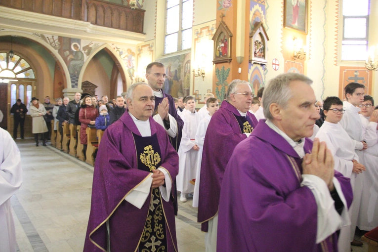 Błogosławieństwo nowych lektorów w Biegonicach