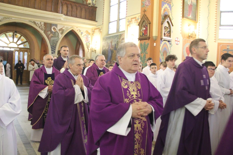 Błogosławieństwo nowych lektorów w Biegonicach