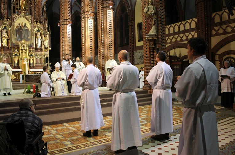 Nowi szafarze Komunii św.