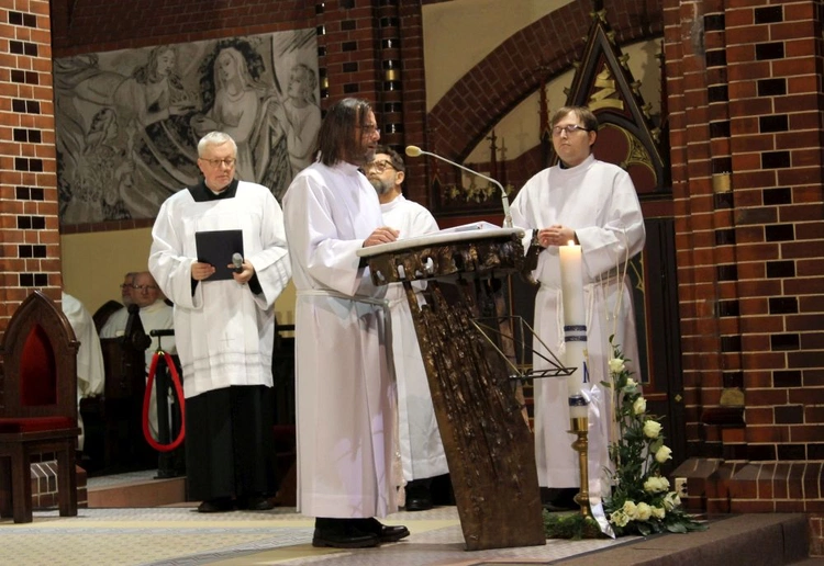 Nowi szafarze Komunii św.