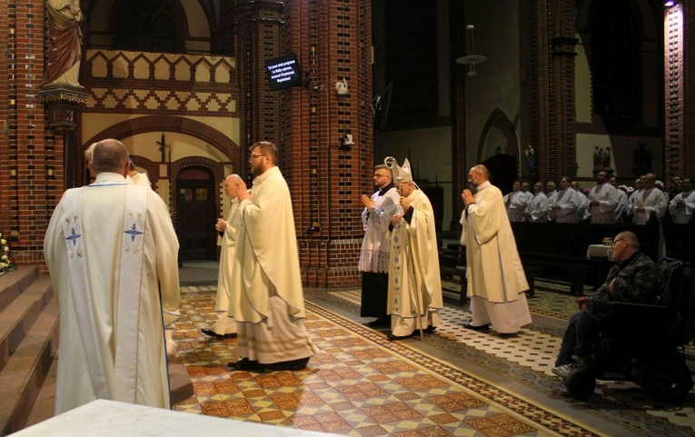 Nowi szafarze Komunii św.