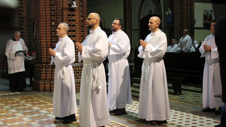 Nowi szafarze Komunii św.