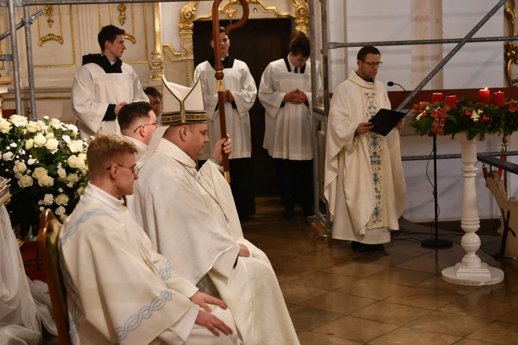 Obłóczyny i kandydatura w Rokitnie