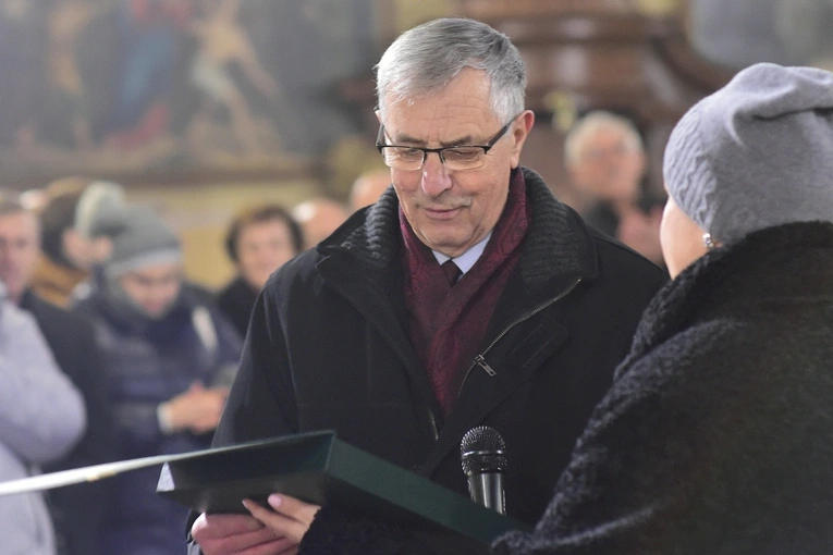 Reszel. 50-lecie posługi organisty Piotra Strzyżewskiego