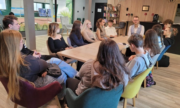 Siemianowice Śląskie. Integracja młodzieży i seniorów