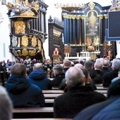 Ponad 200 kapłanów przybyło do archikatedry, by zadbać o swoją formację w kontekście nowego roku liturgicznego oraz zbliżającego się roku jubileuszowego.