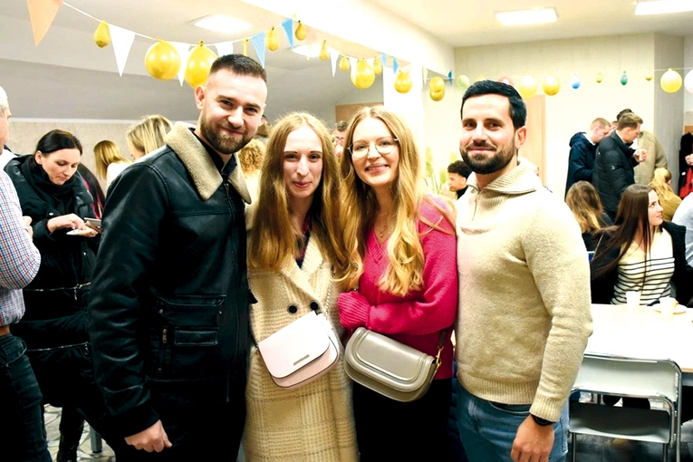 Justyna i Bartek (po lewej) oraz Sylwia i Bartek na Randkę Pełną Życia przyjechali z Redy.