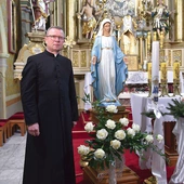 	Odporyszowski proboszcz ks. Janusz Oćwieja CM, rodem z parafii Świętej Rodziny w Tarnowie, został ochrzczony 27 września, w dzień św. Wincentego a Paulo. Wybrał zgromadzenie niejako naturalnie, patrząc przede wszystkim na świadectwo kapłanów, którzy pracowali w jego wspólnocie parafialnej.