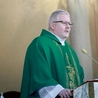 	Ojciec Kwiatek w Dębicy zachęcał do modlitwy psalmami.