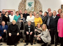 Po uroczystości w kościele chórzyści i zaproszeni goście udali się na wspólny posiłek.