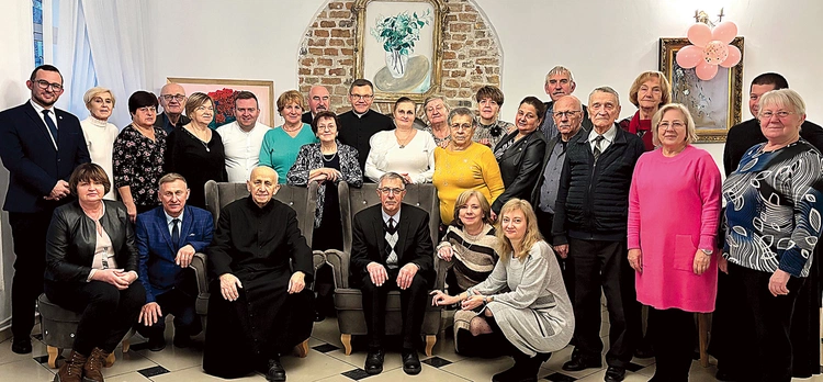 Po uroczystości w kościele chórzyści i zaproszeni goście udali się na wspólny posiłek.