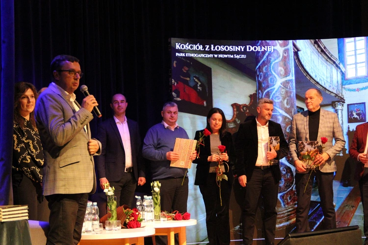 Jubileusz 700-lecia parafii w Łososinie Dolnej - promocja albumu