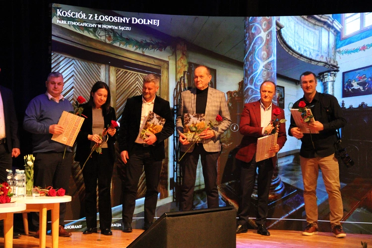 Jubileusz 700-lecia parafii w Łososinie Dolnej - promocja albumu
