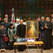 Miłość większa niż nienawiść i uprzedzenia