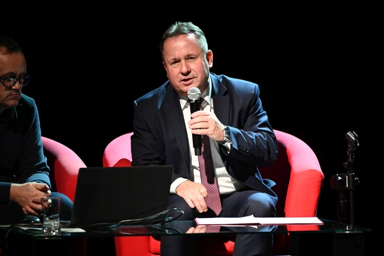 Konferencja popularnonaukowa w Niemodlinie