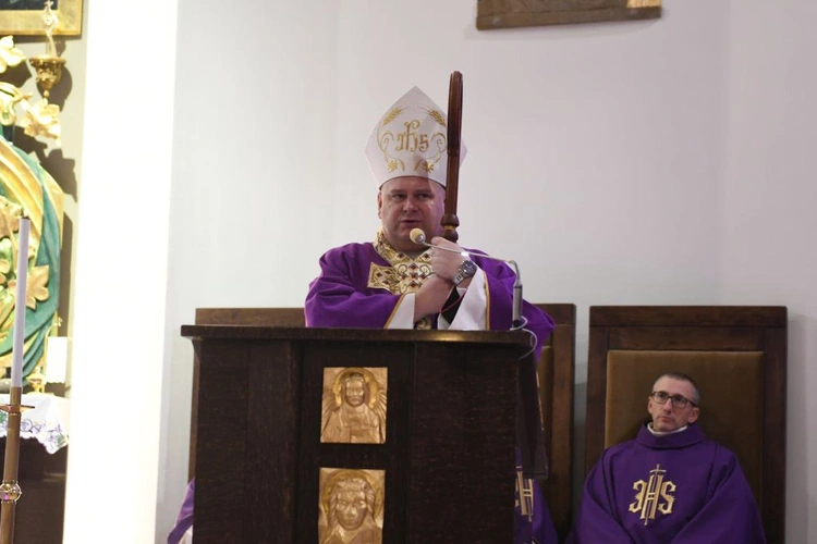 W drodze do diakonatu stałego przyjęli posługę lektoratu