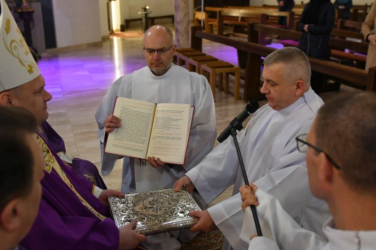 Ważny krok w drodze do diakonatu stałego