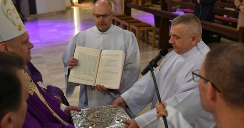 Ważny krok w drodze do diakonatu stałego
