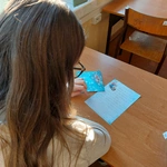 Młodzież licealna dzieli się dobrocią