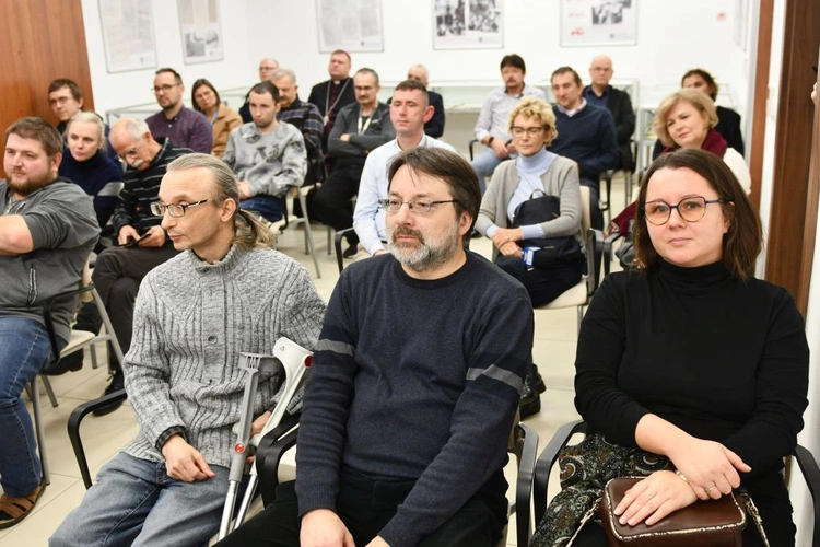 Renowacja trzech ksiąg metrykalnych z Archiwum Diecezjalnego