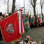 Uroczystość przy krzyżu internowanych