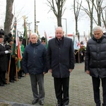 Uroczystość przy krzyżu internowanych