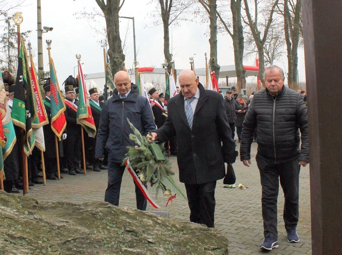 Uroczystość przy krzyżu internowanych